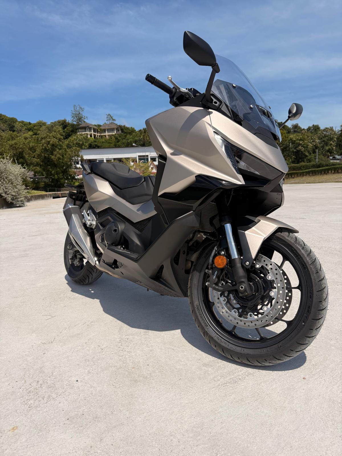 Honda Forza 750