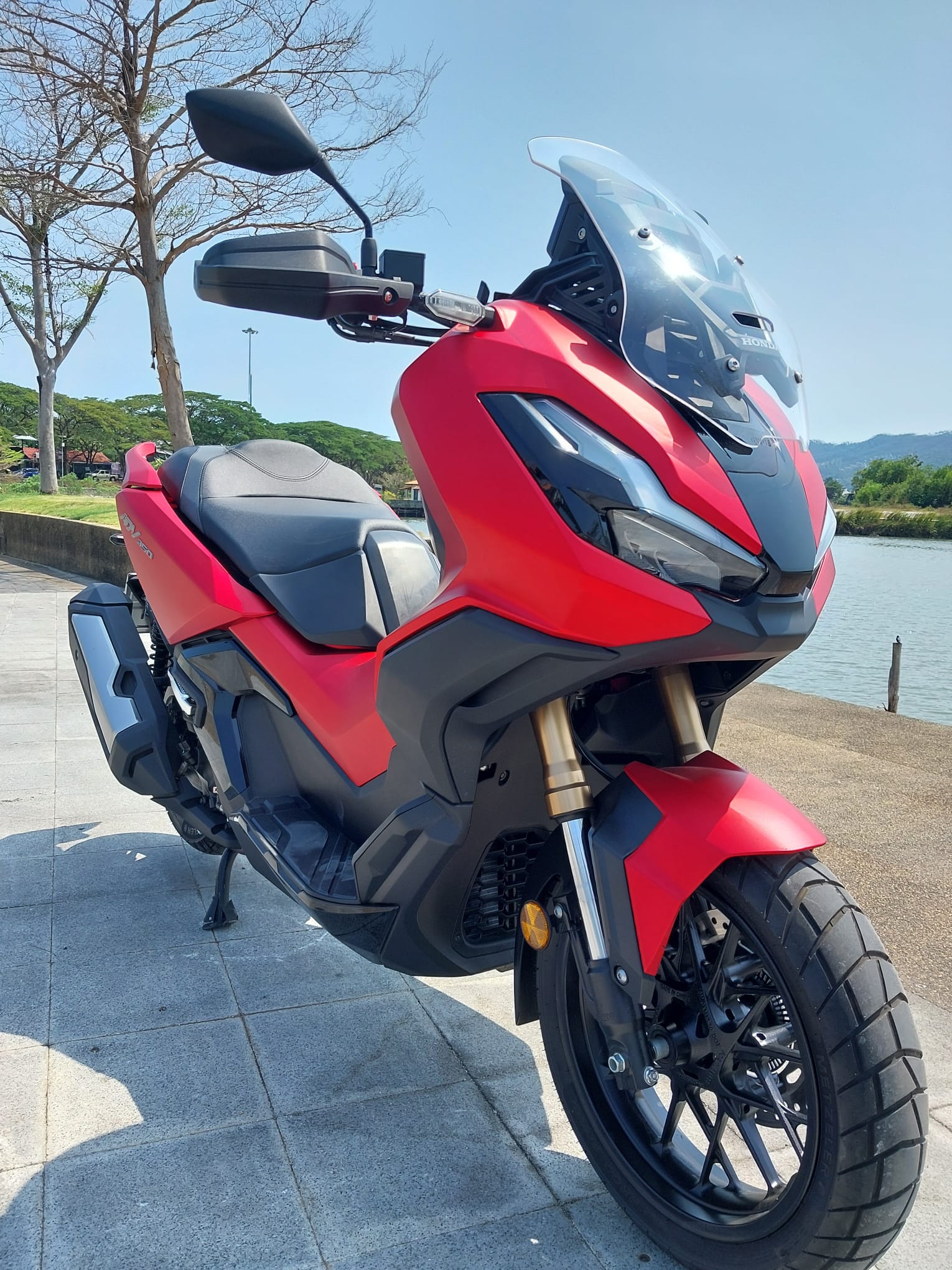 Honda ADV 350