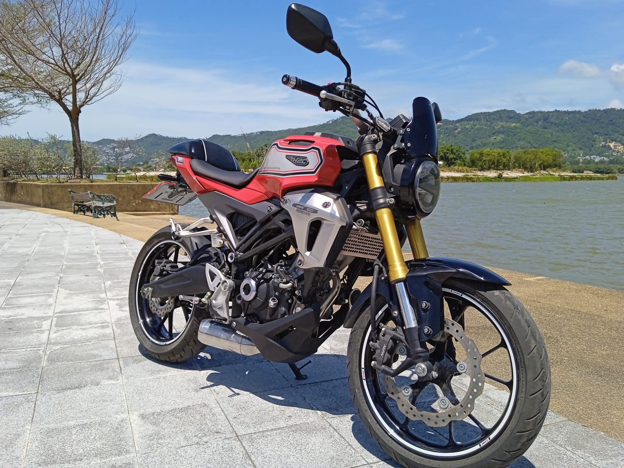 Honda CB 150R